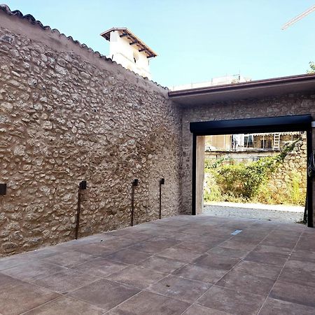 Dimora Adelfina - L'Aquila Centro Villa Exterior photo